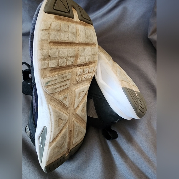 Puma Kids Sneakers - Gray and Blue - Picture 15 of 15